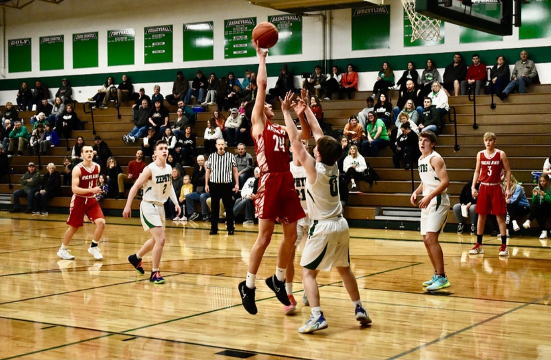 Wes Kraisinger attempts his signature hook shot.